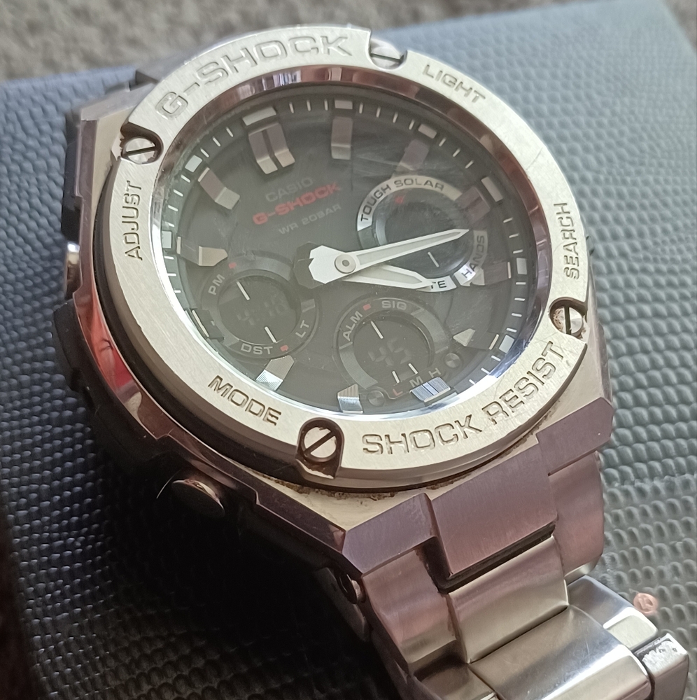 CASIO G-SHOCK GSTS110